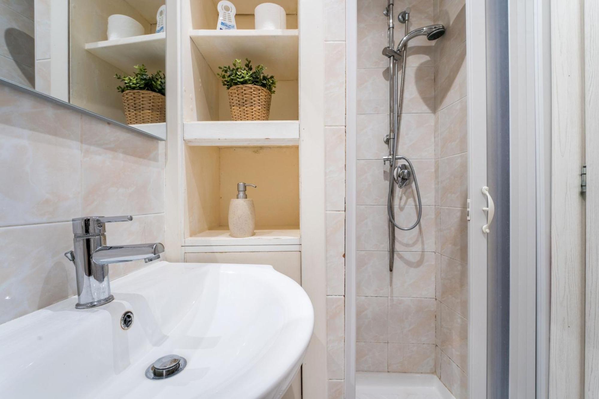 Fl Apartments Il Piccolo Borgo Di Trastevere Rzym Zewnętrze zdjęcie